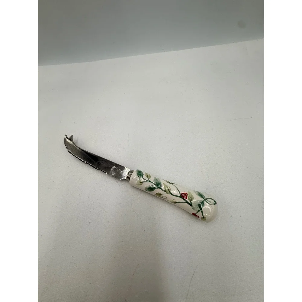 Pfaltzgraff Winterberry Cheese Knife White Holiday Floral
